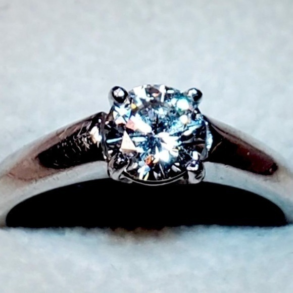 Platinum Wedding engagement anniversary woman’s ring Natural Diamond platinum - Picture 3 of 4